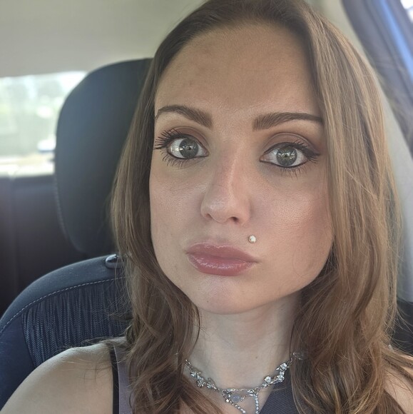 emilyhanna3702